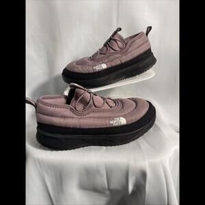 The North Face  Low Shoes - Insulated, WM, Size 7.5 Purple